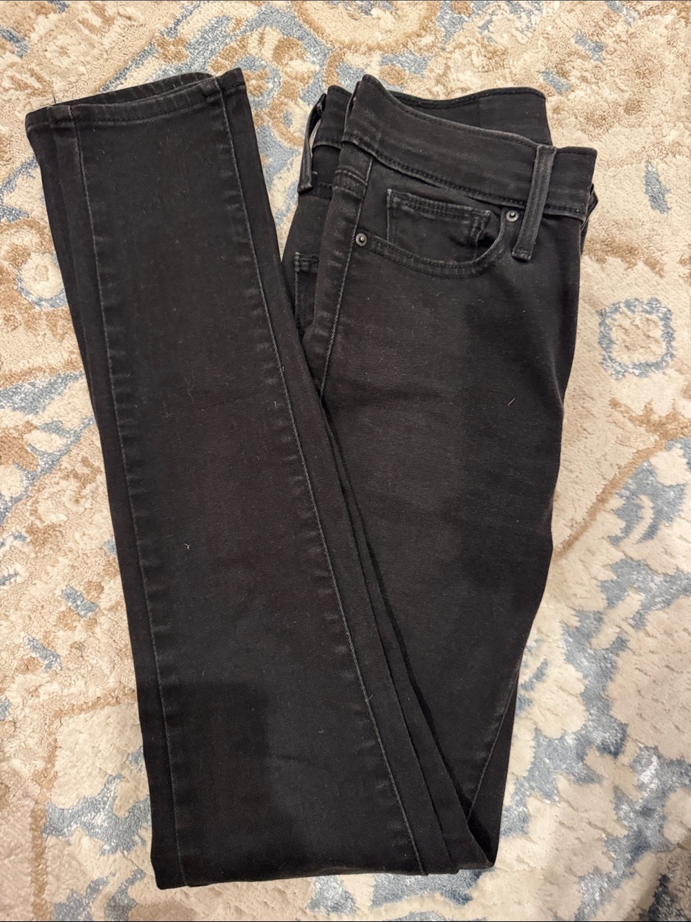 Classic Levi Black Women's Skinny Jeans